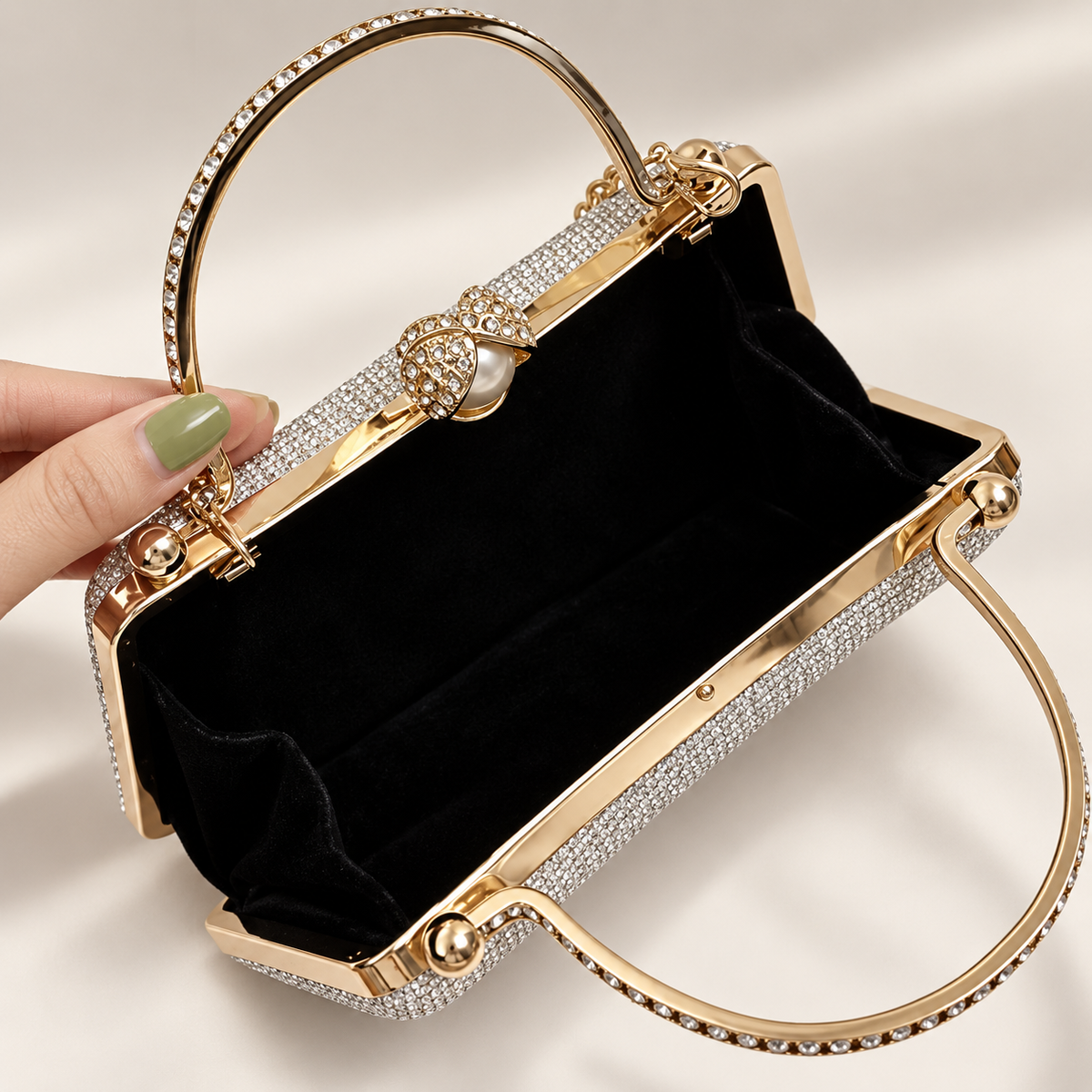 Elodie Pearl Clasp Glitter Evening Handbag with Chain Strap