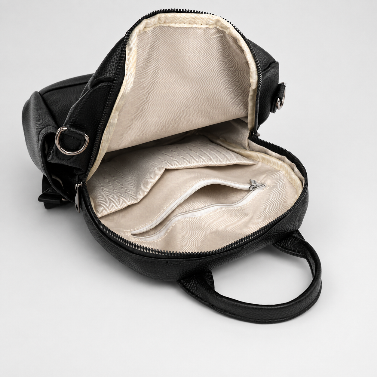 Amelia Women’s Convertible Backpack