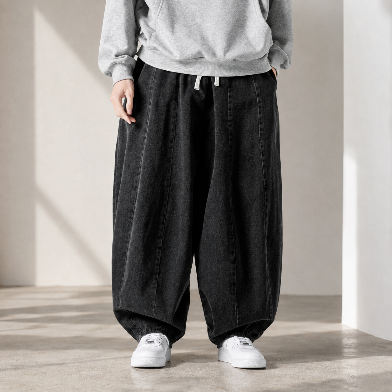Lorenzo Men’s Balloon Fit Drawstring Denim-Look Pants