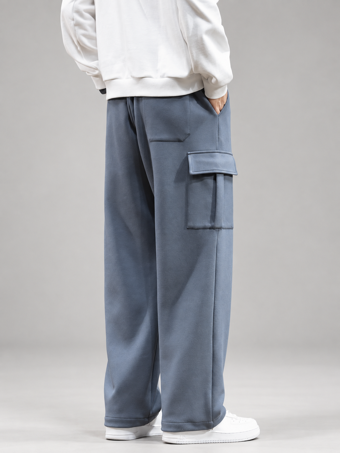 Dominic Men’s Wide-Leg Cargo Sweatpants