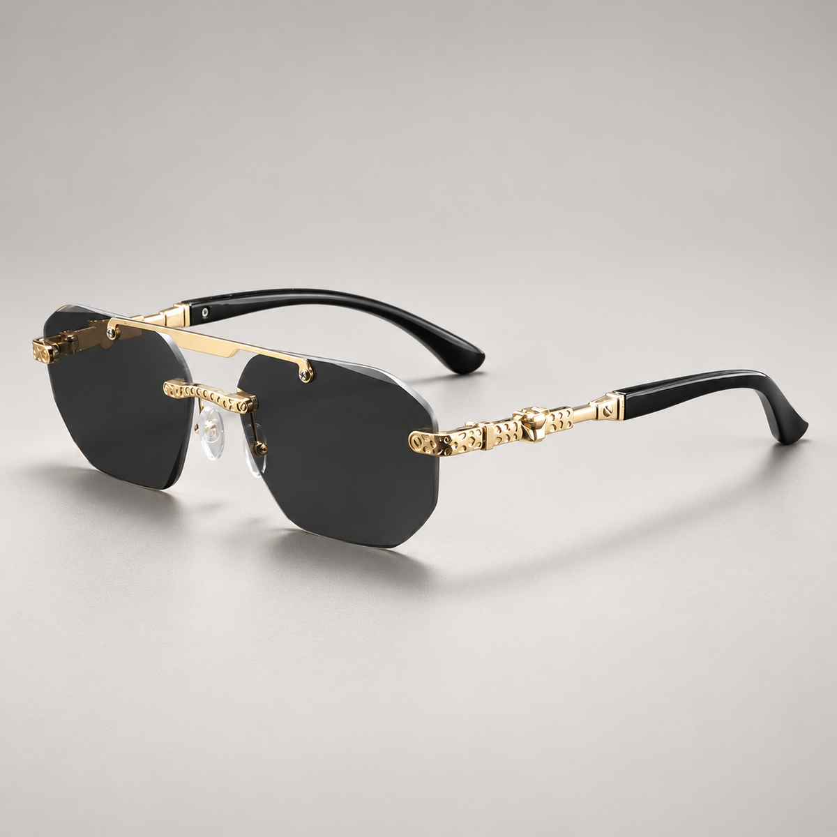 Maverick Square Lens Sunglasses with Metal Detail