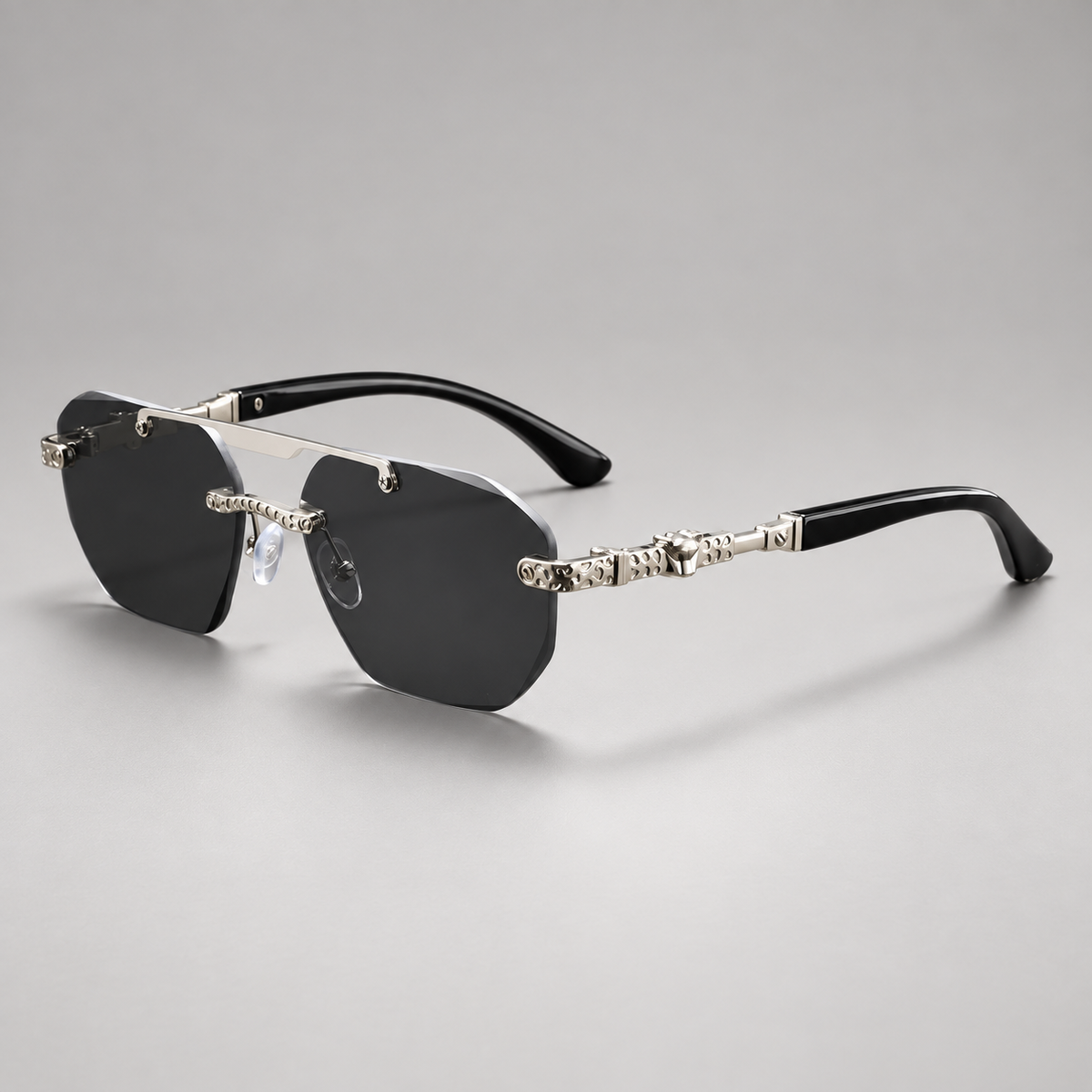 Maverick Square Lens Sunglasses with Metal Detail