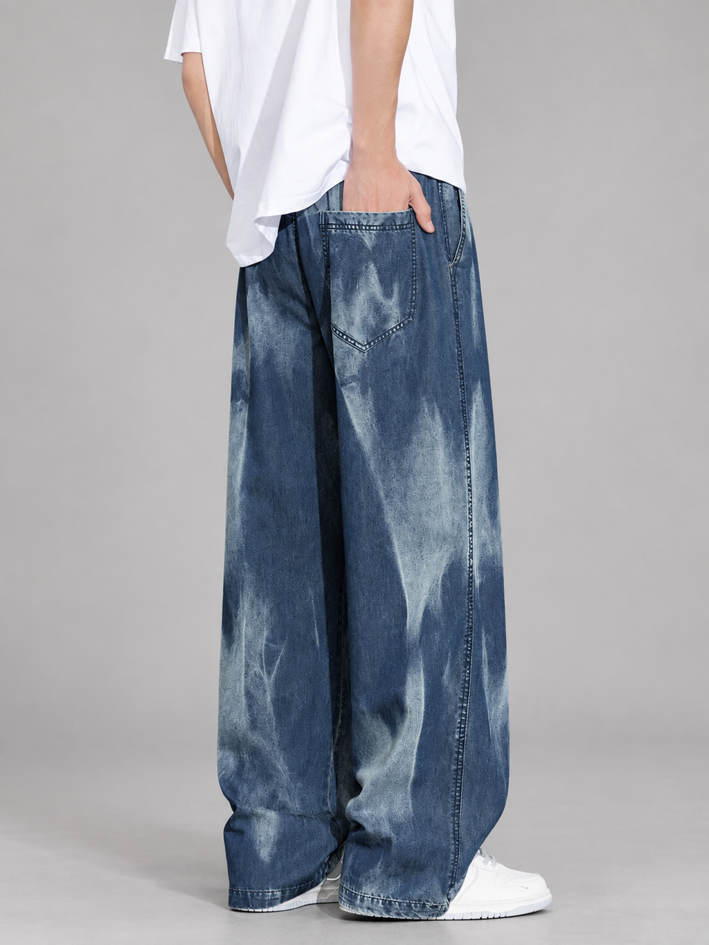 Santino Men’s Acid-Wash Wide-Leg Drawstring Jeans