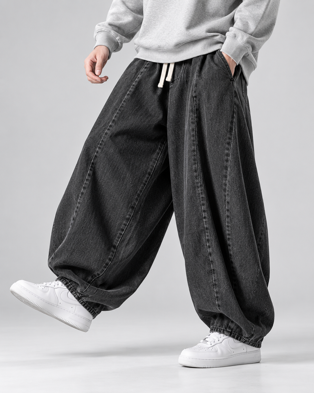Thierry Men’s Washed Wide-Leg Drawstring Jeans